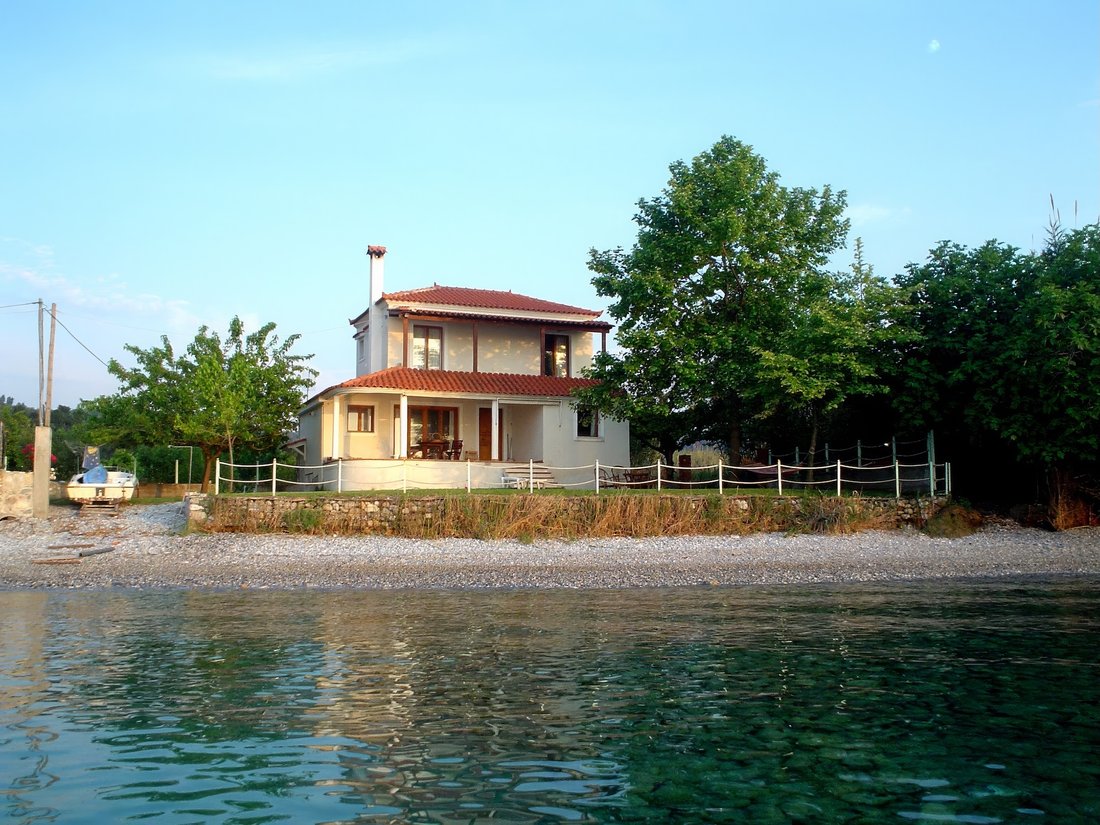 Villa in Istiaia-Aidipsos, Thessaly and Central Greece, Greece 1 - 18119326