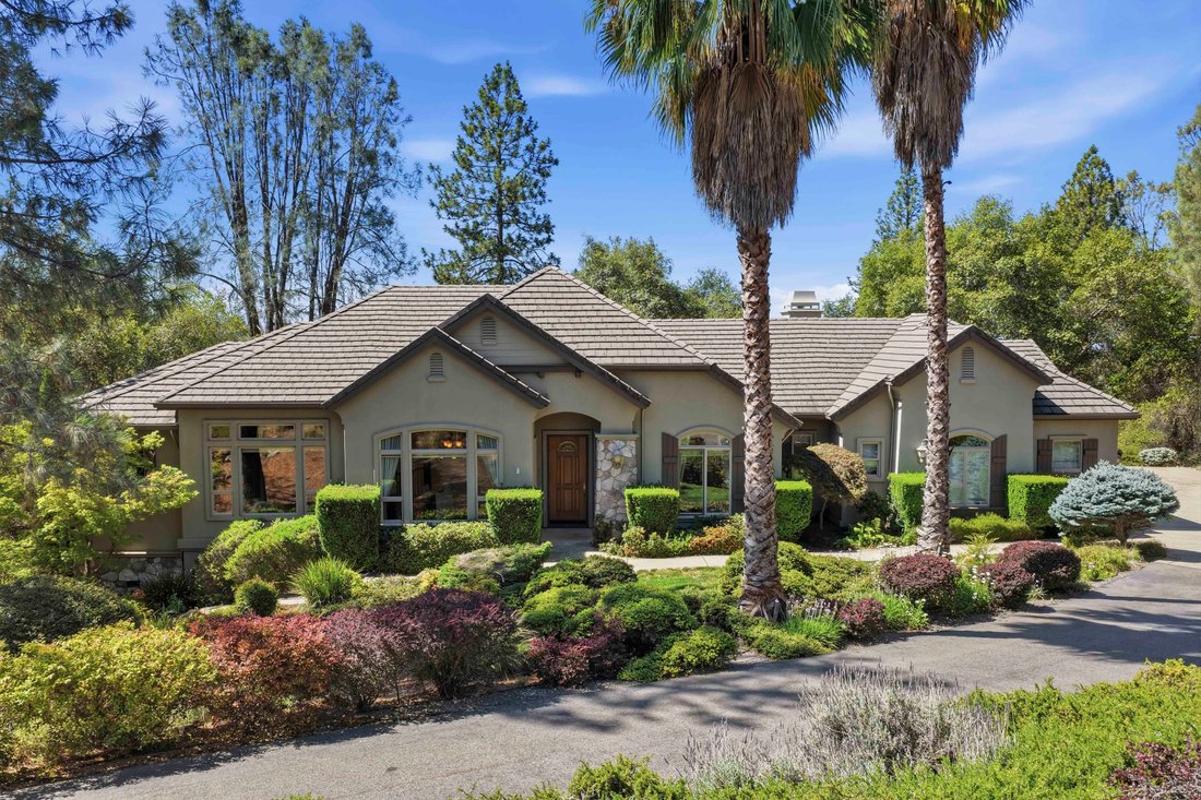 Meadow Vista, California, United States 1 - 18186348