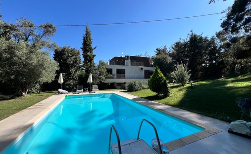 Villa in Pylaia, Macedonia and Thrace, Greece 1