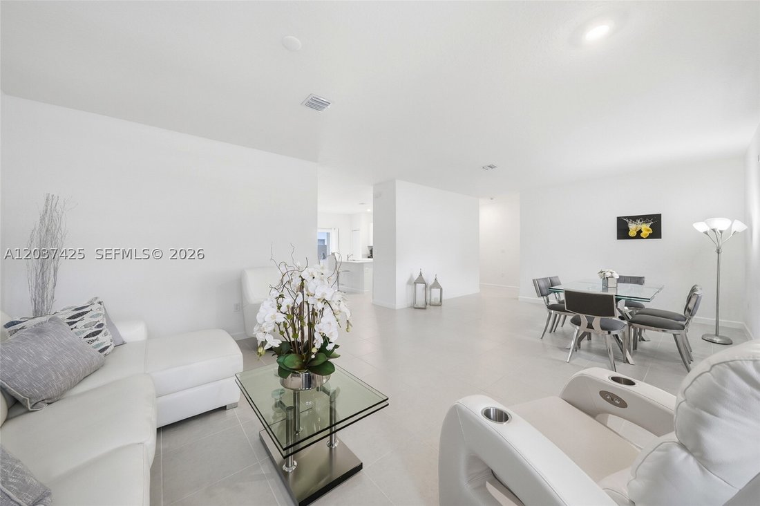 House in Miami, Florida, United States 4 - 18184060