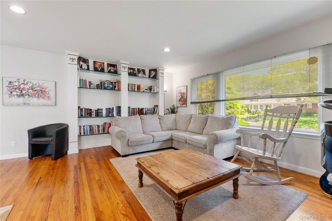 House in Woodmere, New York, United States 5 - 18183944