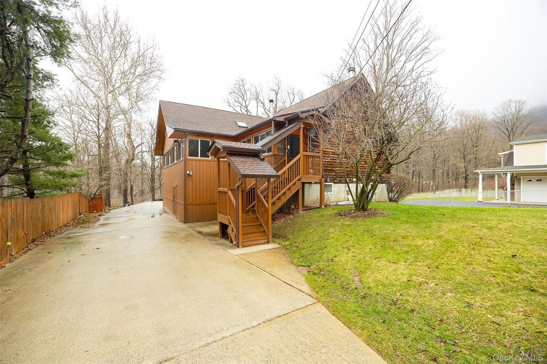 House in Beacon, New York, United States 1 - 18023526