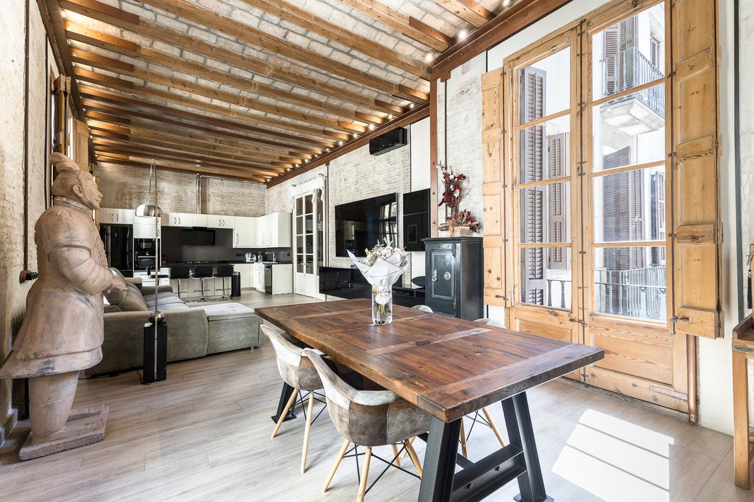 Apartment in Ciutat Vella, Barcelona, Spain 2 - 18185183