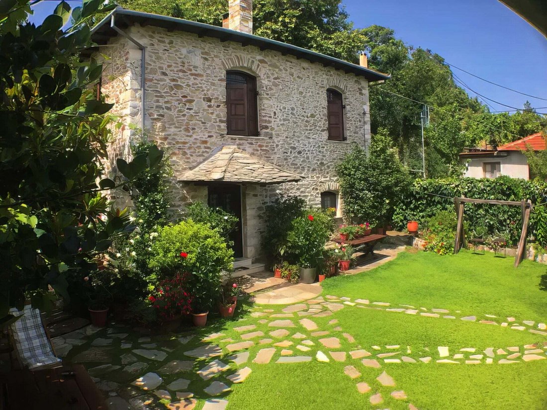 Villa in Mouresi, Thessaly and Central Greece, Greece 1 - 17408076
