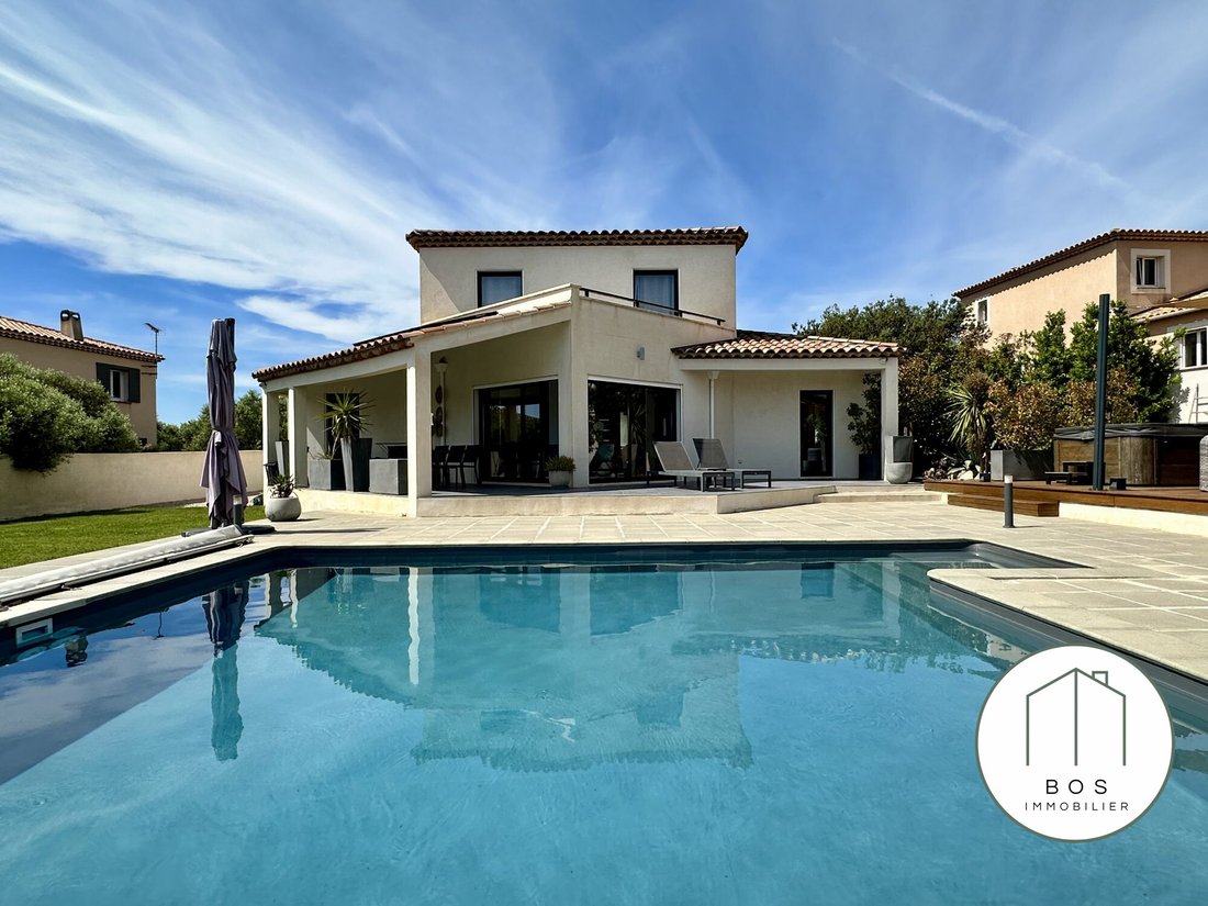Villa in Exterieurs-Baisses-Sibourg, Lancon-Provence, France 1 - 18186076