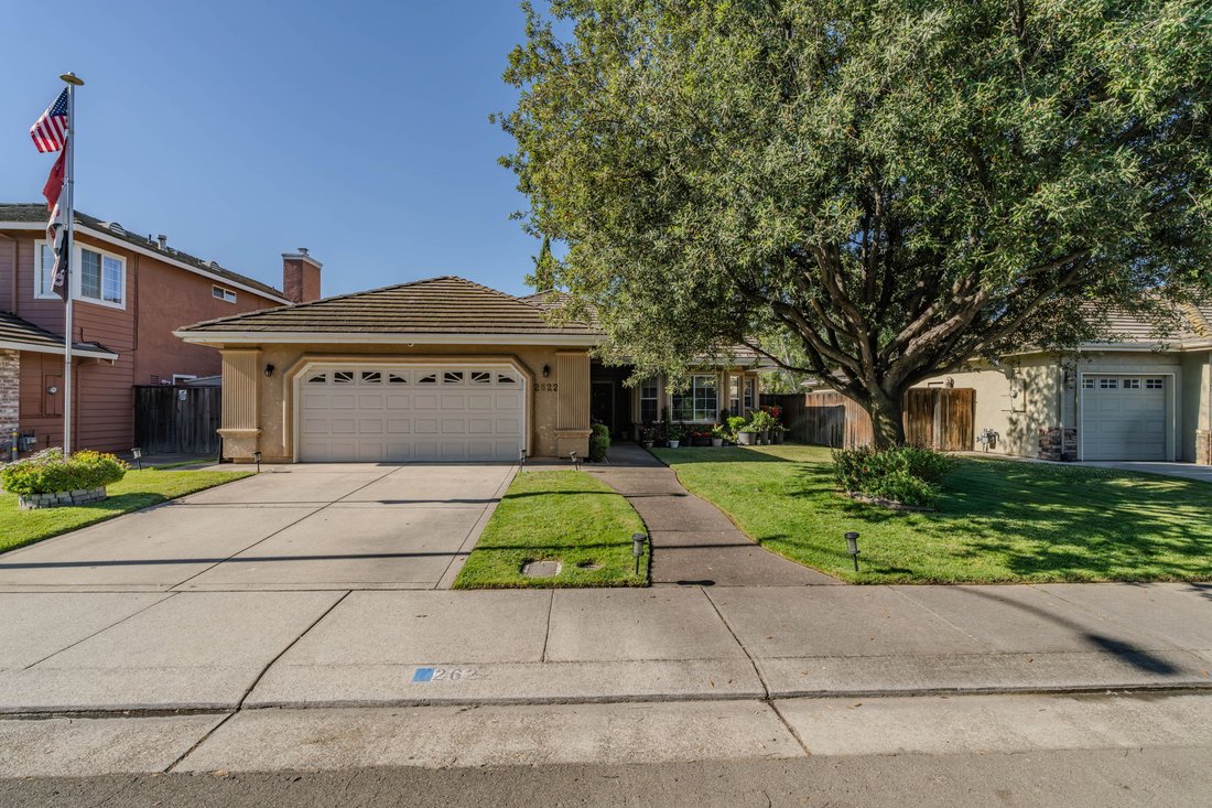Lodi, California, United States 3 - 18186329