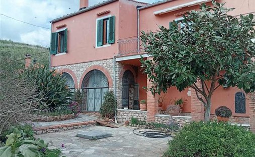 House in Porto Azzurro, Tuscany, Italy 1