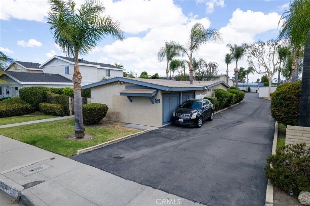 Bellflower, California, United States 2 - 18184835