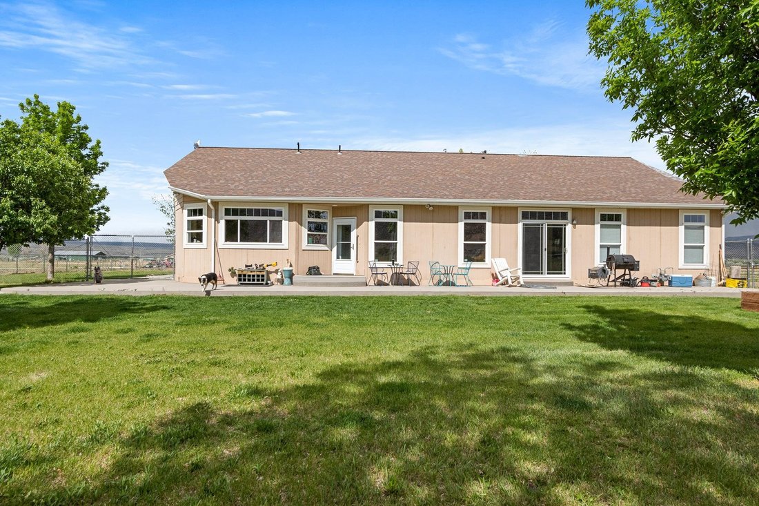 House in De Beque, Colorado, United States 3 - 18184356