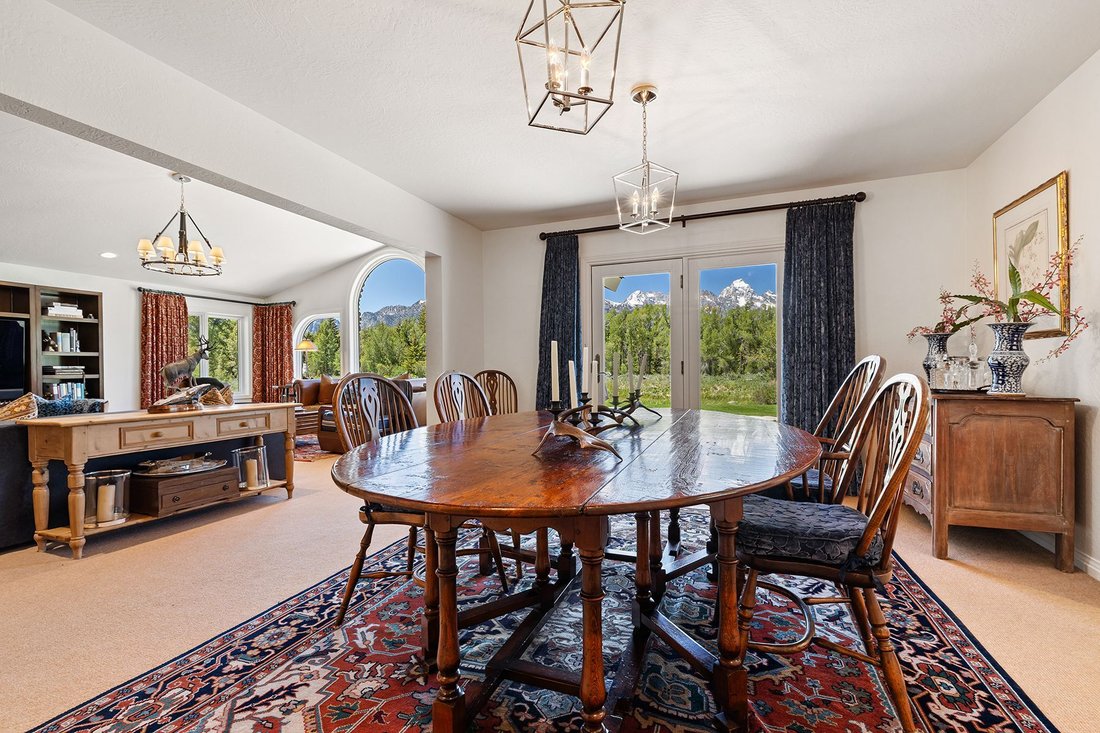 Jackson, Wyoming, United States 5 - 18186041