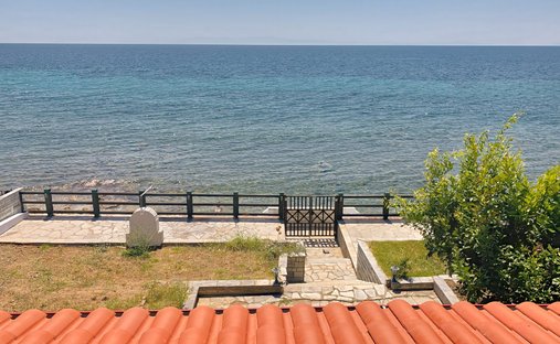 Villa in Pallini Municipal Unit, Macedonia and Thrace, Greece 1