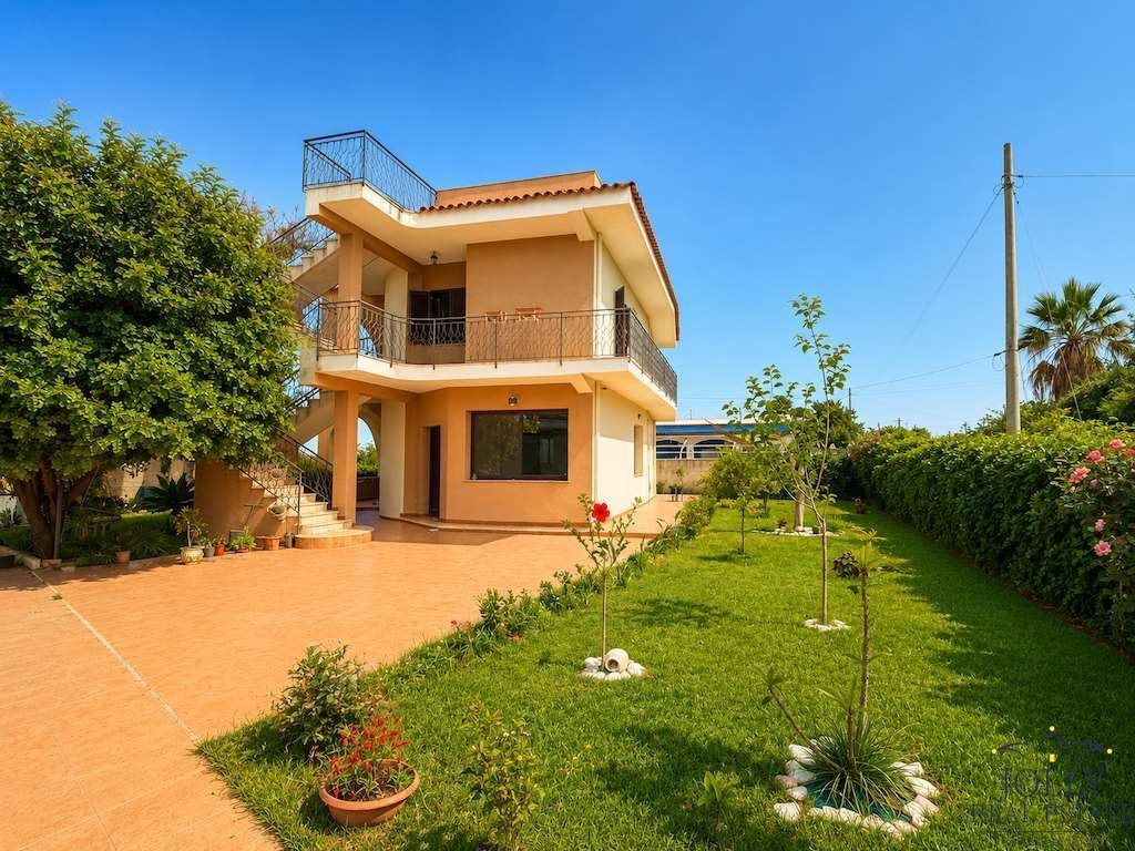 Villa in Fontane Bianche - Cassibile, Fontane Bianche, Sicily 2 - 18184017