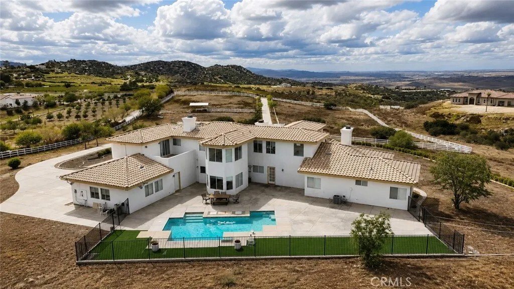 House in Nuevo, California, United States 5 - 17879049