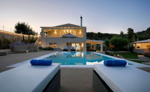 Villa in Koinotita Kranidiou, Kranidi, Griechenland 1