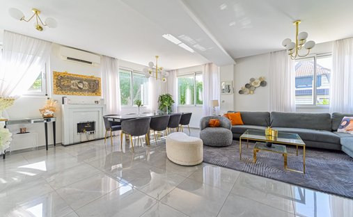 House in Centre Ancien, Bonneuil-sur-Marne, France 1