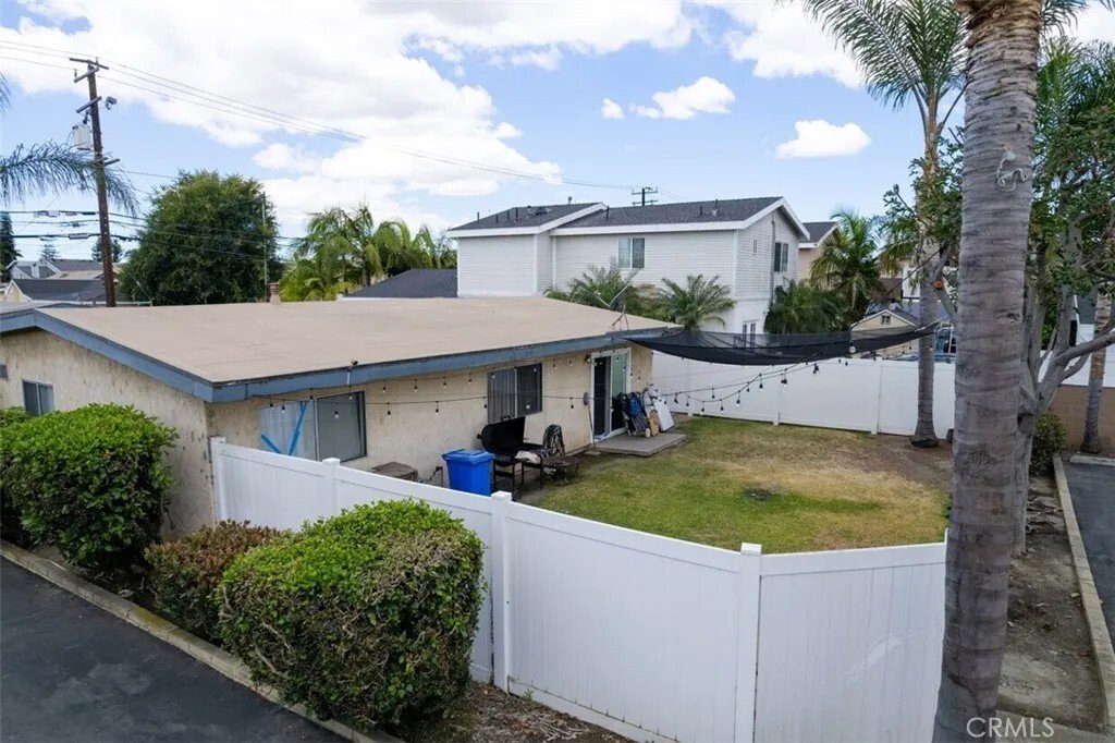 Bellflower, California, United States 4 - 18184835