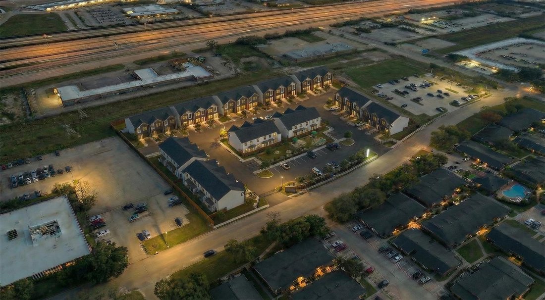 Houston, Texas, United States 1 - 18185184