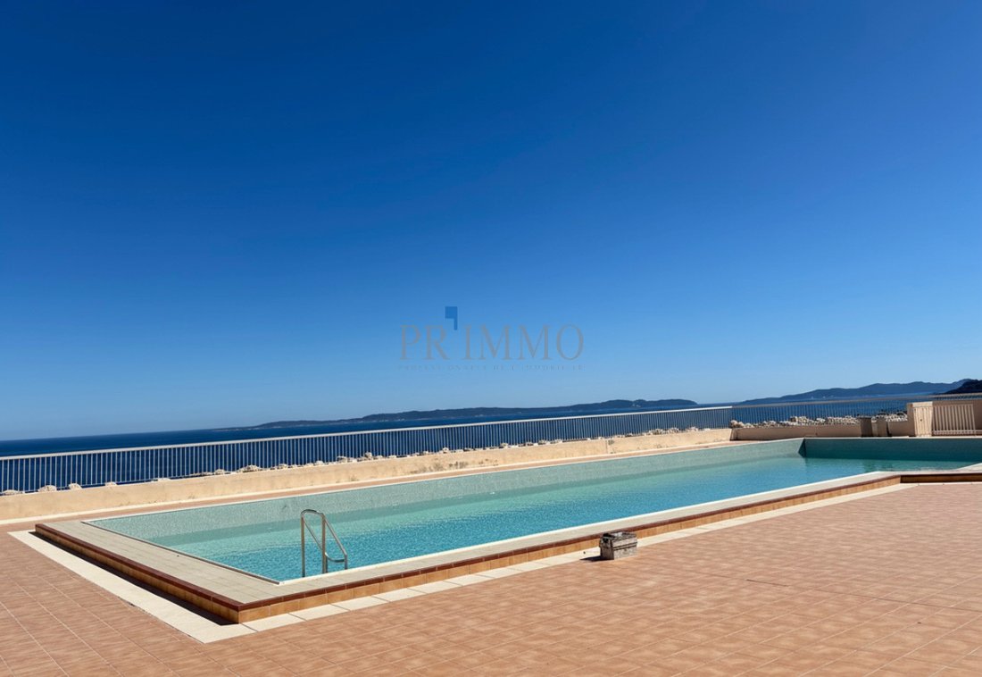 Apartment in Nord Est, Bormes-les-Mimosas, France 1 - 18184263