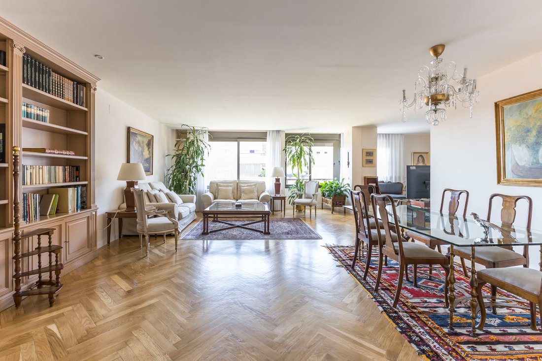 Apartment in Chamberi, Madrid, Spain 2 - 18185388