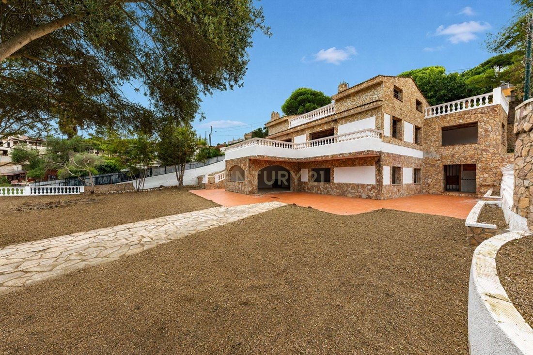Villa in Vidreres, Catalonia, Spain 3 - 18185325