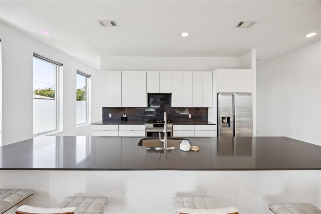 Townhouse in Dallas, Texas, United States 3 - 18184618