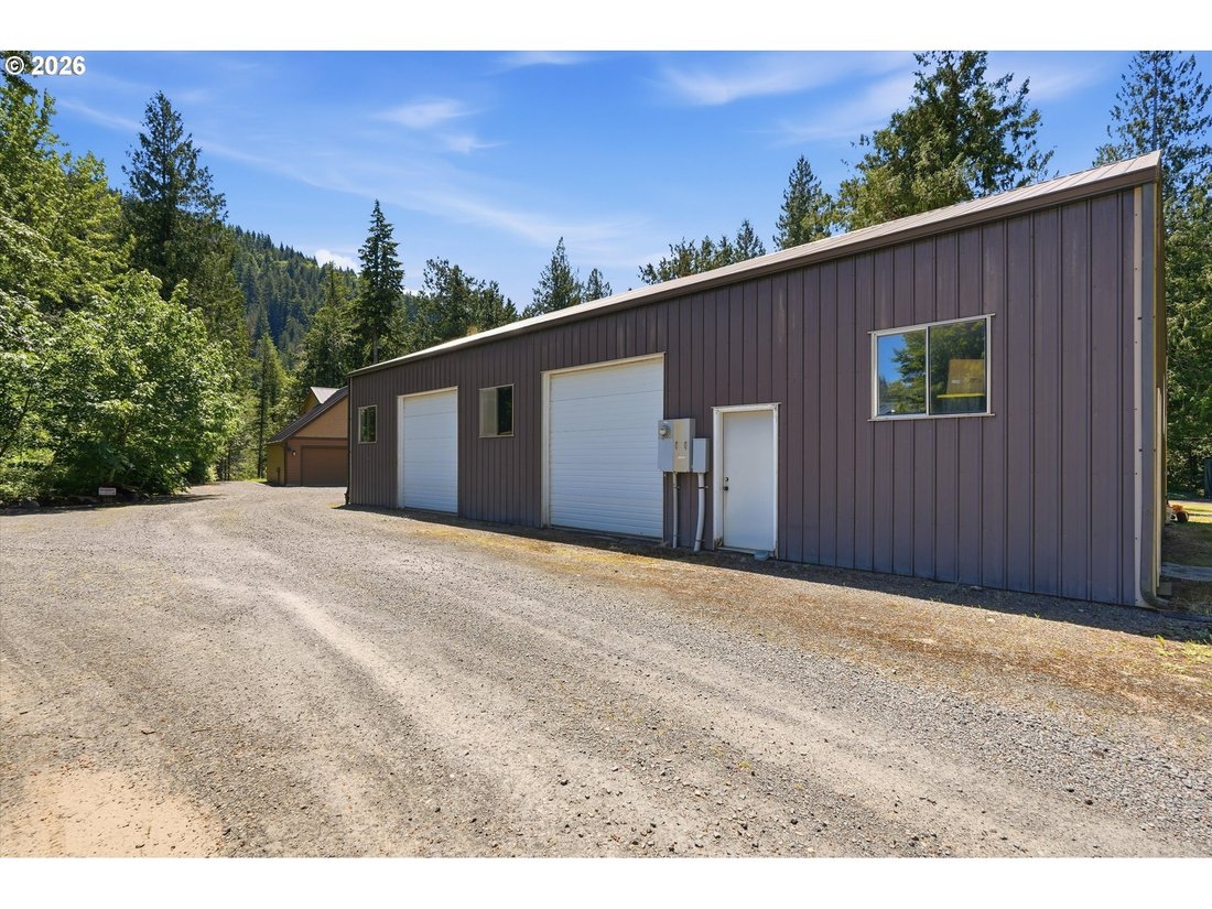House in Sandy, Oregon, United States 4 - 17431160
