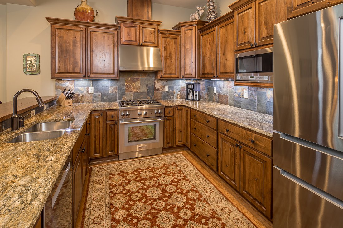 Condo in Gallatin Gateway, Montana, United States 5 - 18186362