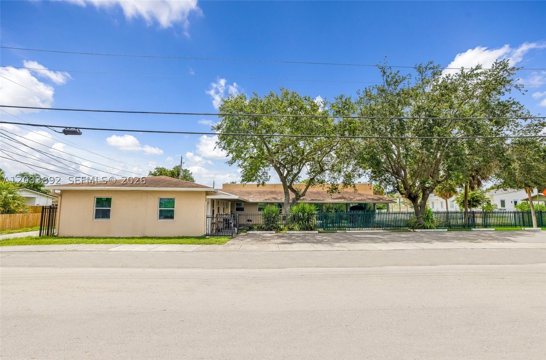 Hollywood, Florida, United States 1 - 18184058