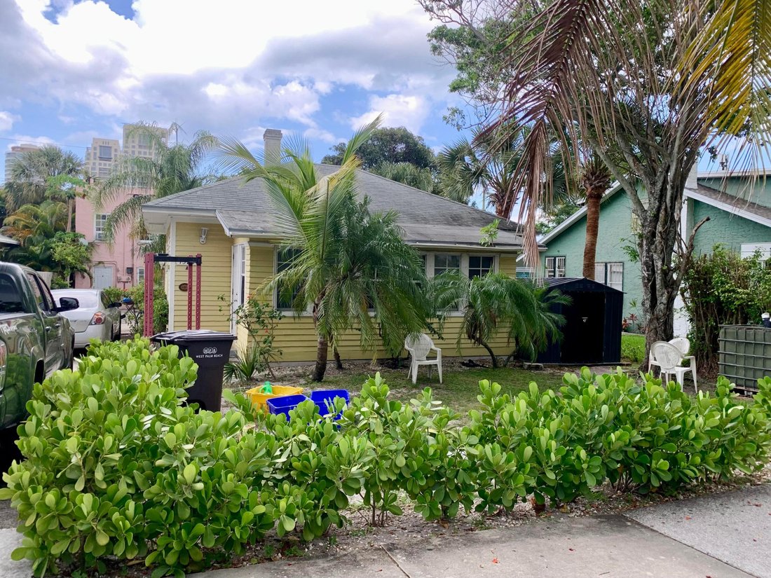 West Palm Beach, Florida, United States 3 - 18186419