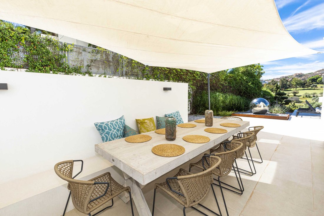 Villa in Benahavis, Andalusia, Spain 3 - 11669321