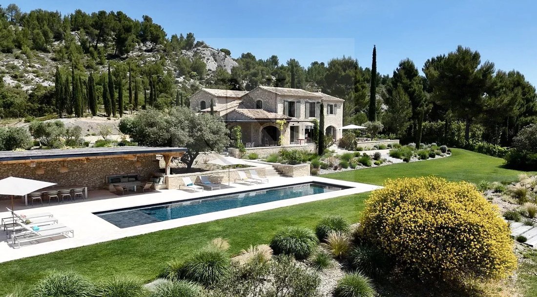 Estate in Maussane-les-Alpilles, Provence-Alpes-Côte d'Azur, France 1 - 16196039