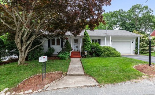 House in Smithfield, Rhode Island, United States 1