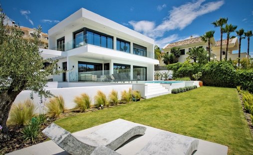 Villa in Benahavis, Andalusia, Spain 1