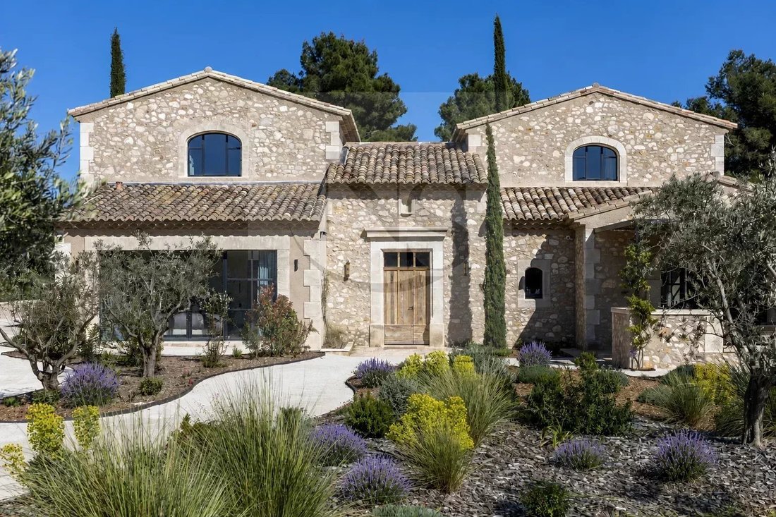 Estate in Maussane-les-Alpilles, Provence-Alpes-Côte d'Azur, France 4 - 16196039