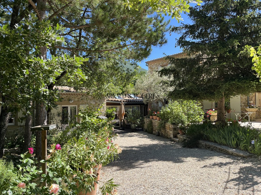 Villa in Montjoux, Auvergne-Rhône-Alpes, France 1 - 18068950