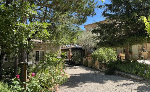 Villa in Montjoux, Auvergne-Rhône-Alpes, France 1