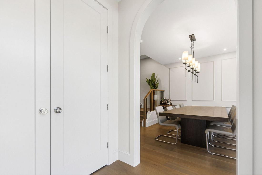 Apartment in Calgary, Alberta, Canada 4 - 18186342