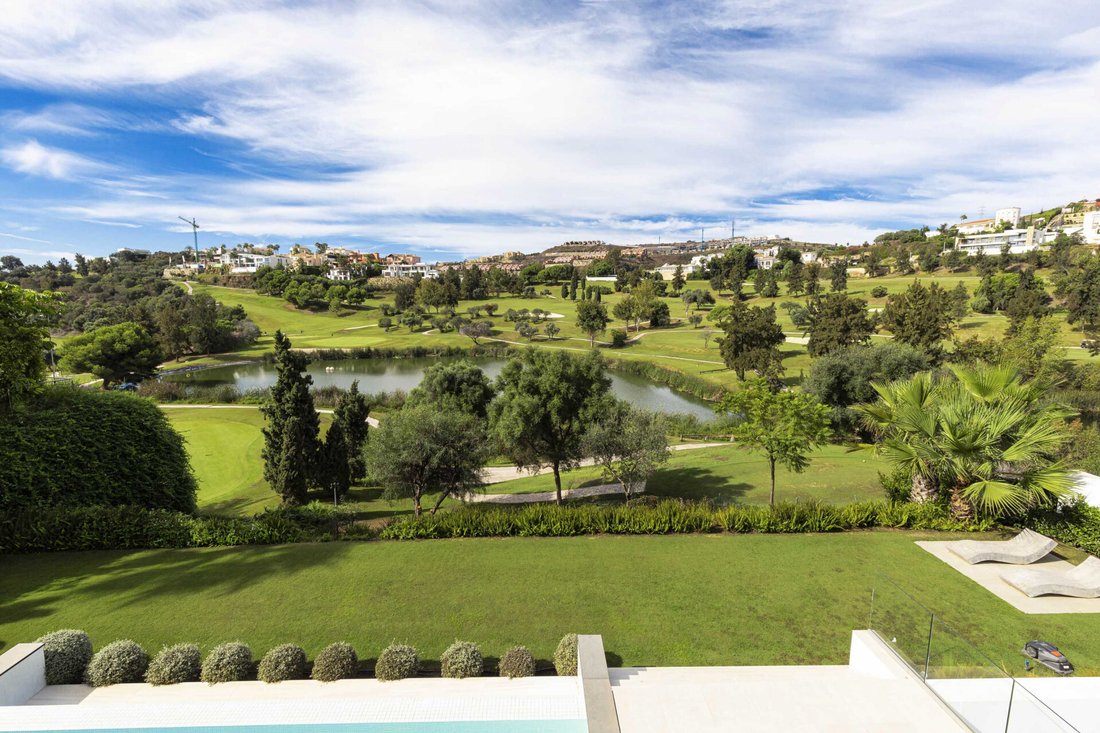 Villa in Benahavis, Andalusia, Spain 4 - 11669321