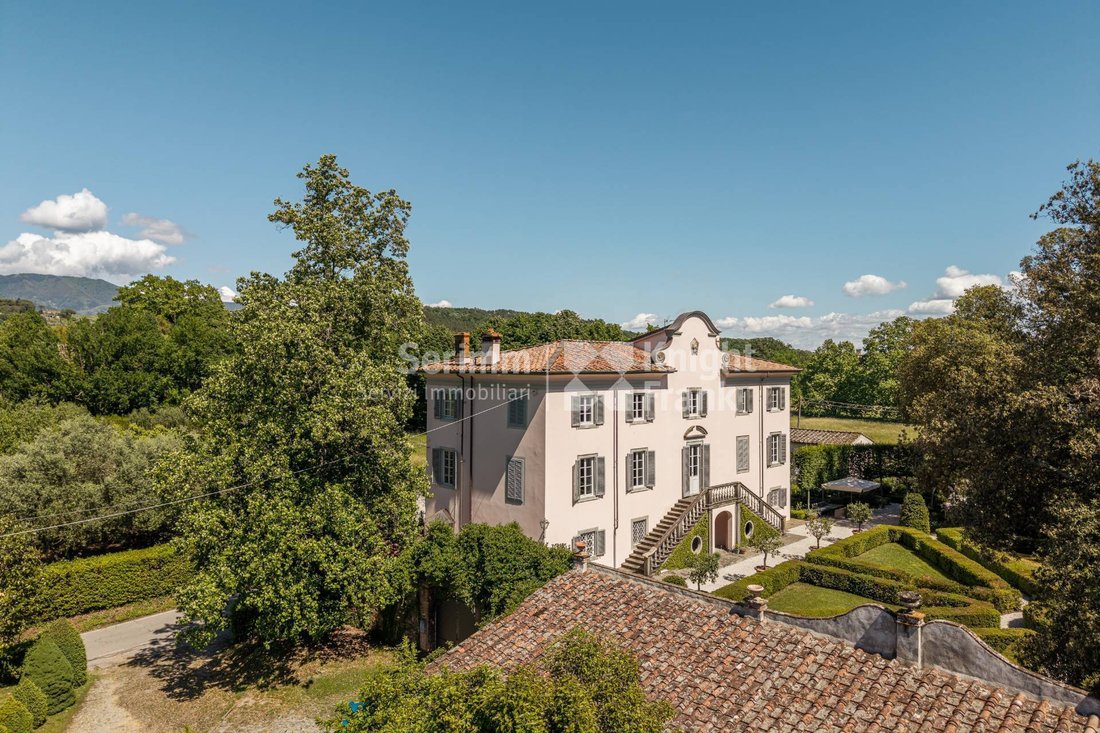 Villa in Area Monte San Quirico - Sant'Alessio, Lucca, Tuscany 3 - 18186001