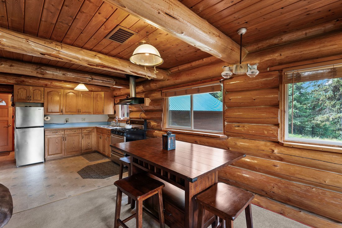 House in Polebridge, Montana, United States 5 - 18187369
