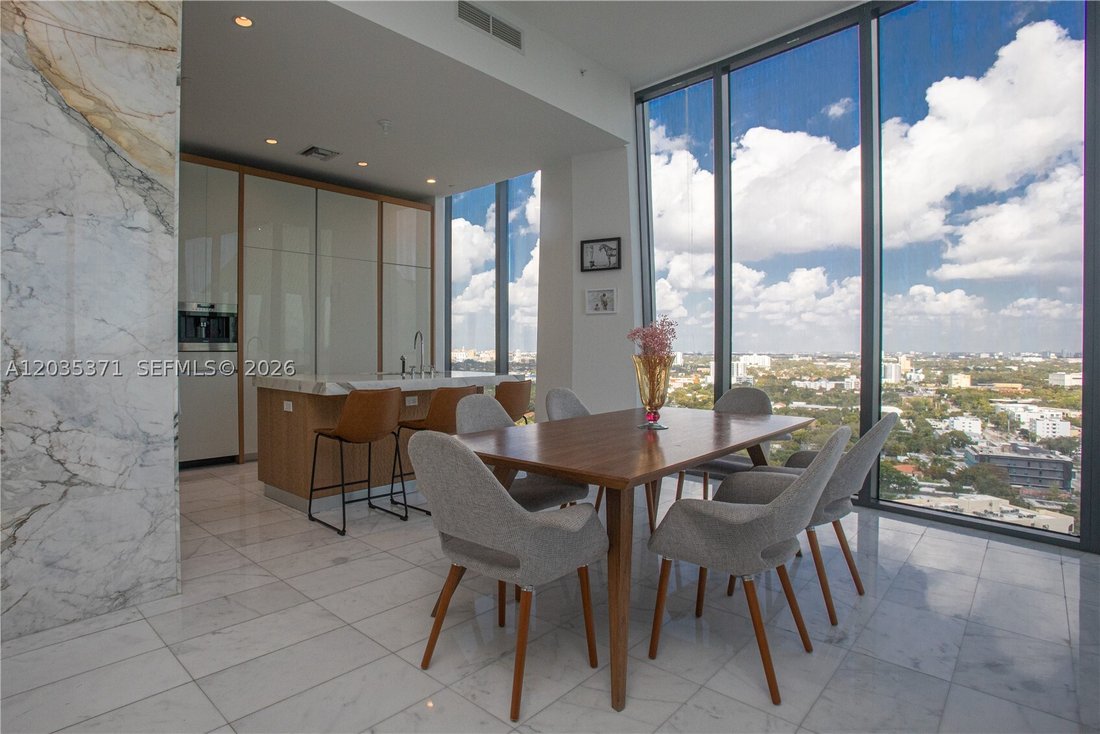 Condo in Miami, Florida, United States 3 - 18187356