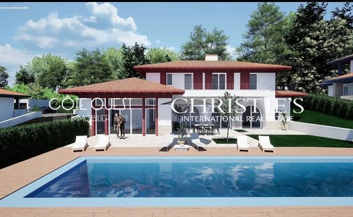 Villa in Centre Ville, Saint-Jean-de-Luz, France 1