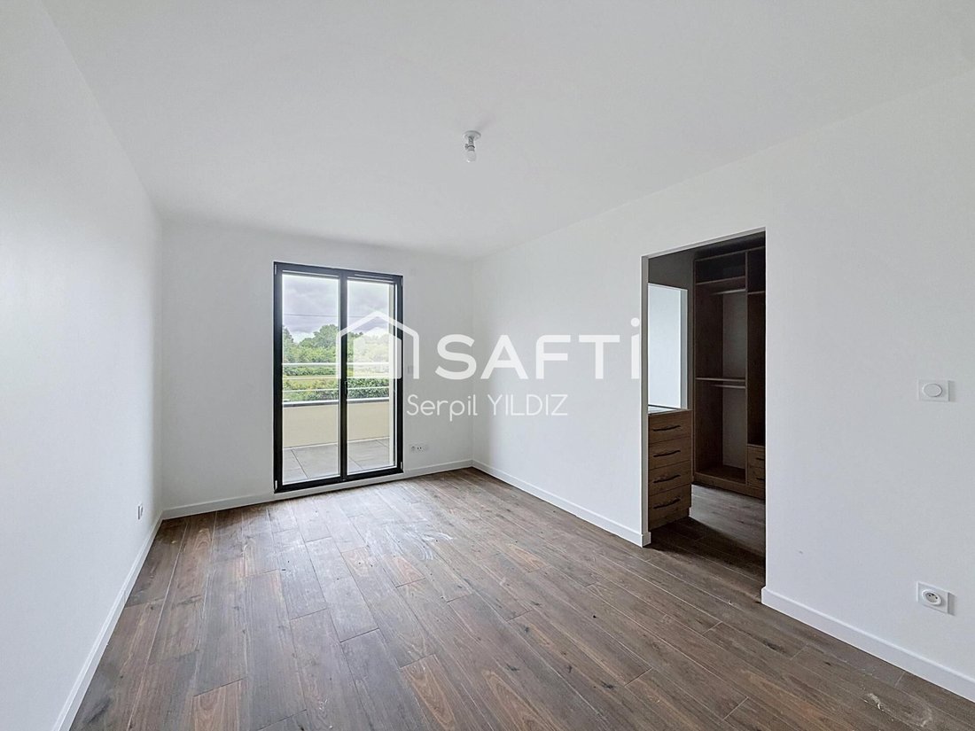 House in La Ville-aux-Dames, Centre-Val de Loire, France 5 - 17957614