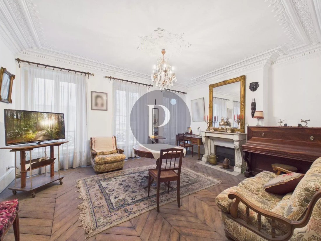 Appartamento a Lorette-Martyrs, Paris 9e Arrondissement, Parigi 4 - 17412041