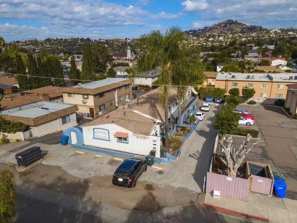 Spring Valley, California, United States 2 - 18186826
