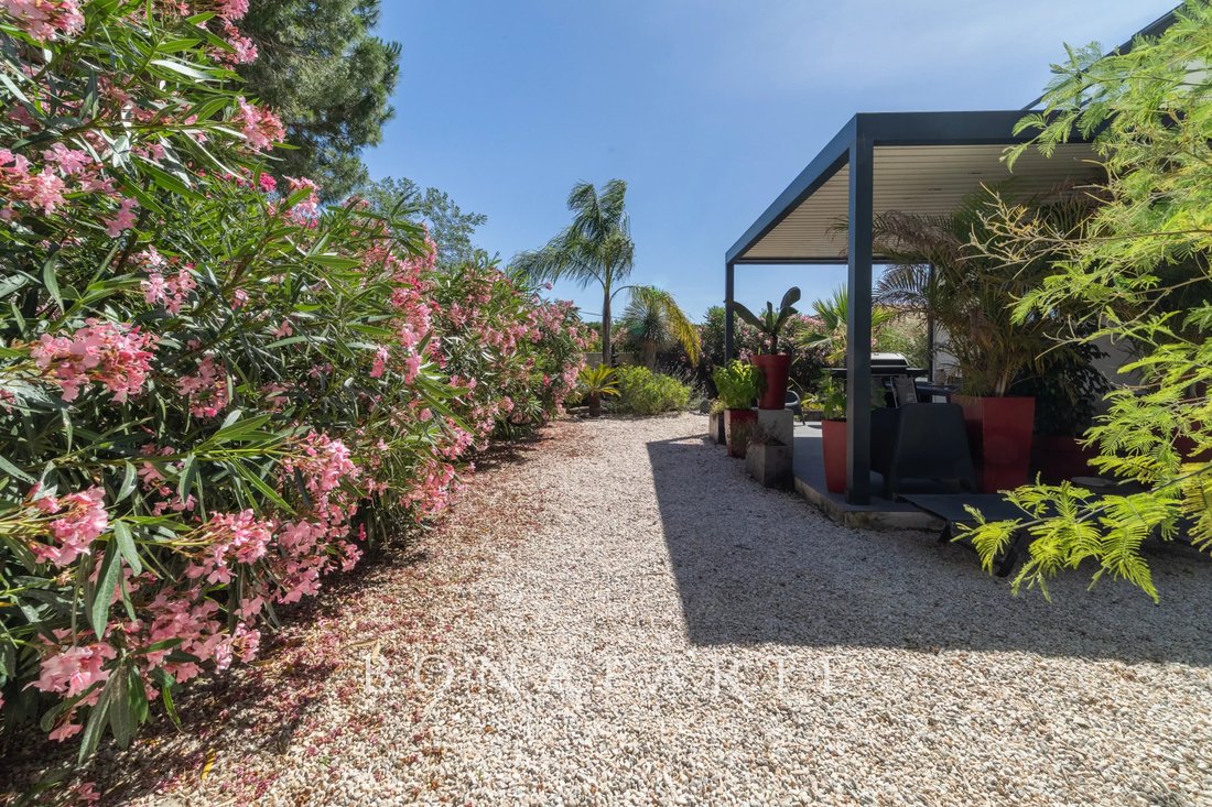 Villa in Le Grau d'Agde, Agde, France 3 - 17467696