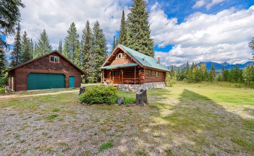House in Polebridge, Montana, United States 1