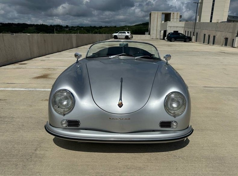 Cabriolet in Glendale, United States 4 - 18187073