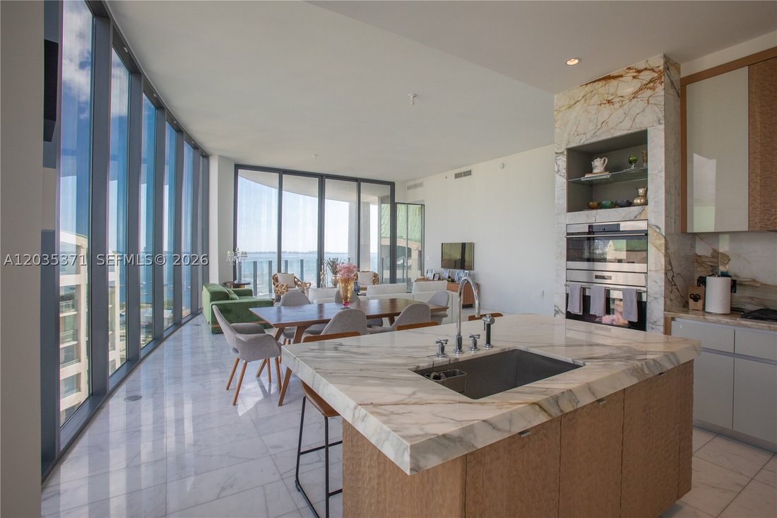 Condo in Miami, Florida, United States 1 - 18187356