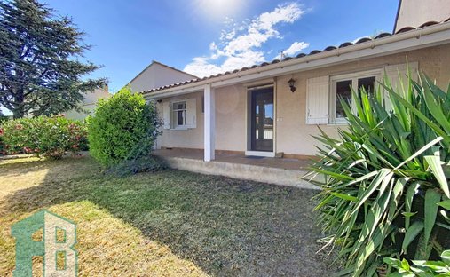 Villa in Nord et Ouest, Eyguières, Frankreich 1